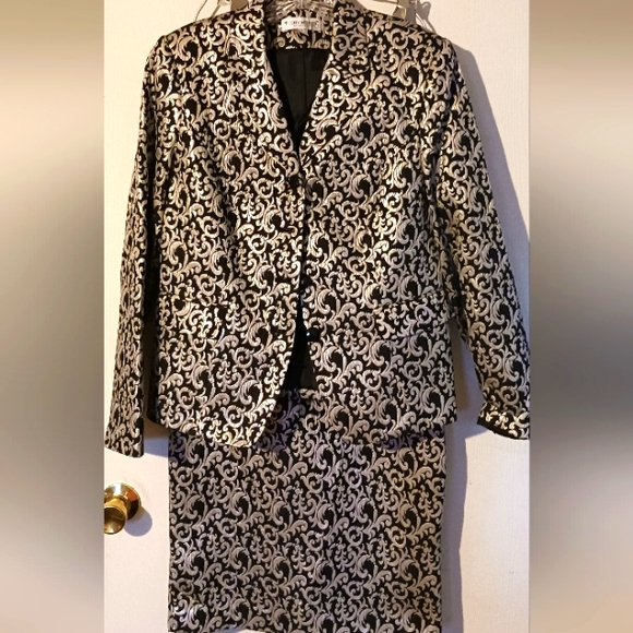 John Meyer‎ of Norwich collection - 2 Piece suit w skirt. - Picture 1 of 12